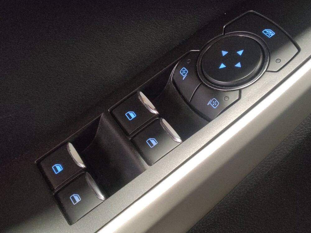 2020 Ford Explorer in Ocala, FL 34471 - 18106772 27