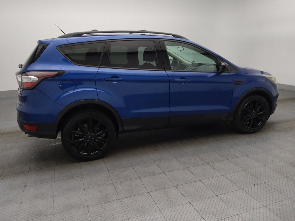 2017 Ford Escape in Hialeah, FL 33014 - 18106774 10
