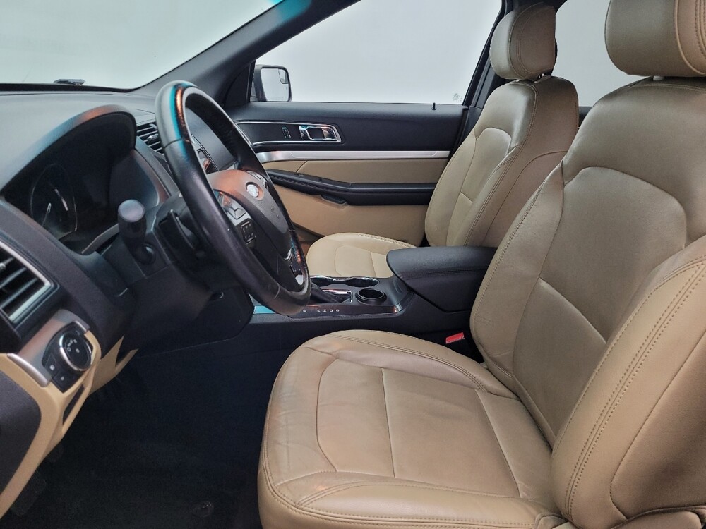 2016 Ford Explorer in Ocala, FL 34471 - 18106777 17