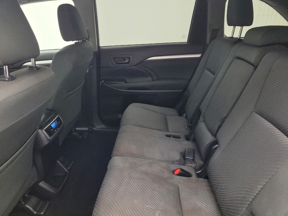 2019 Toyota Highlander in Columbia, SC 29210 - 18106796 18