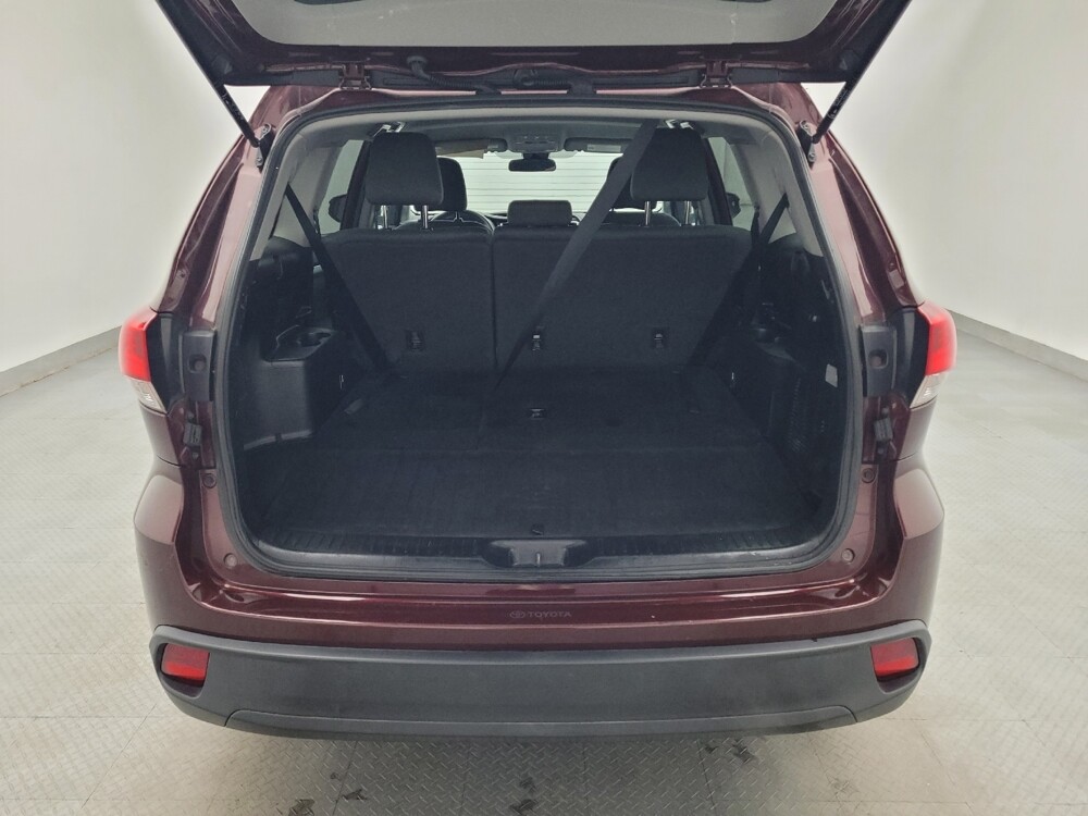 2019 Toyota Highlander in Columbia, SC 29210 - 18106796 29