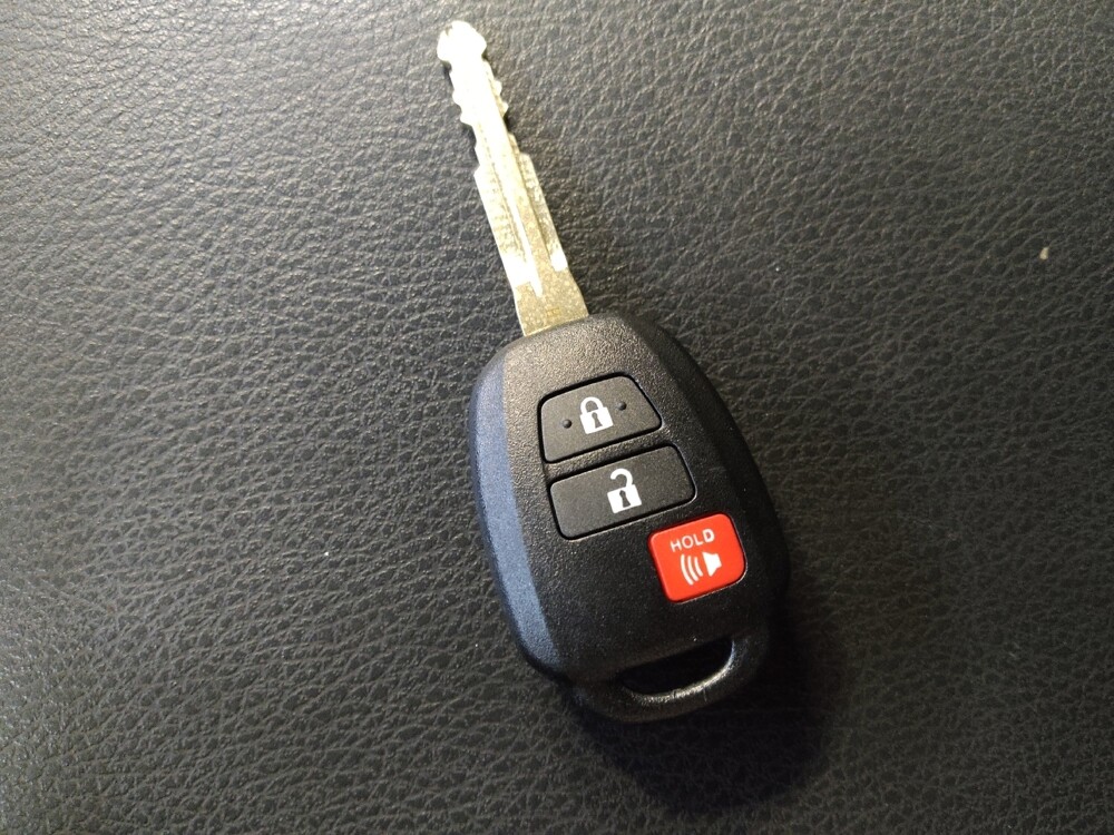 2019 Toyota Highlander in Columbia, SC 29210 - 18106796 32