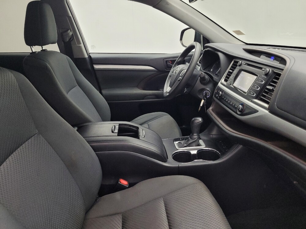 2019 Toyota Highlander in Columbia, SC 29210 - 18106796 21