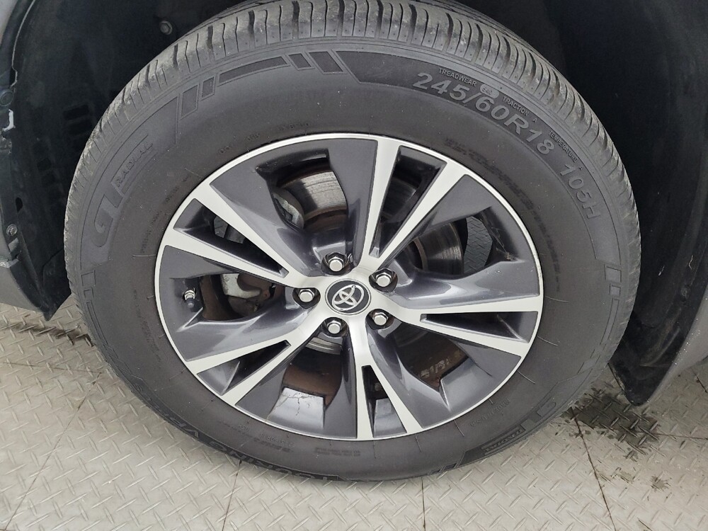 2019 Toyota Highlander in Columbia, SC 29210 - 18106796 31