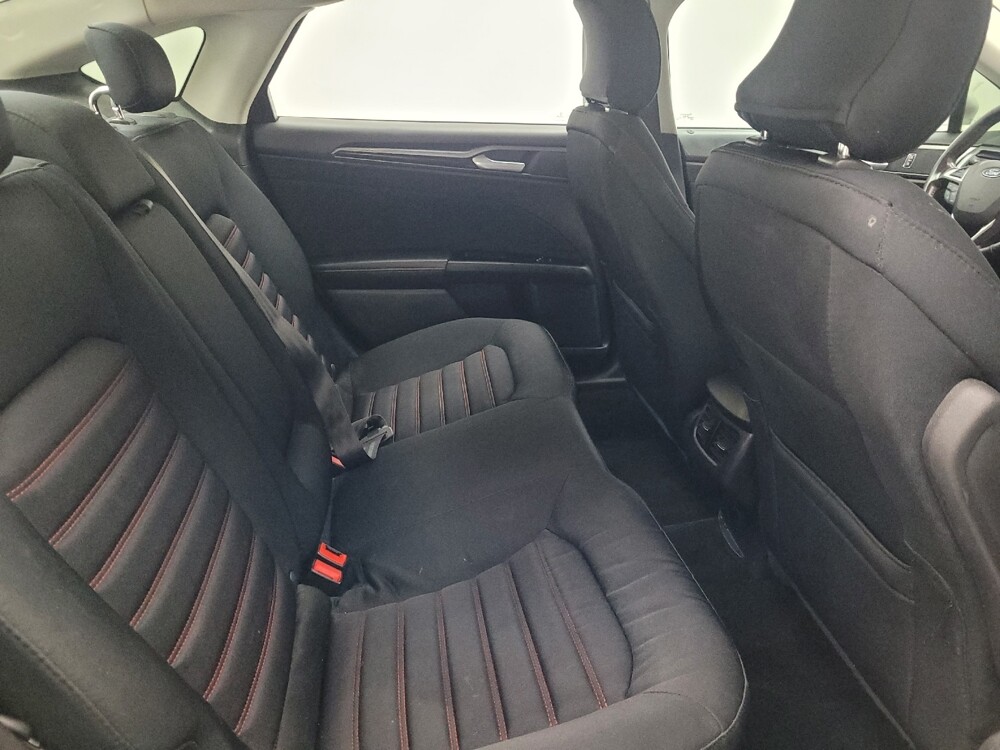 2016 Ford Fusion in Memphis, TN 38128 - 18106814 19