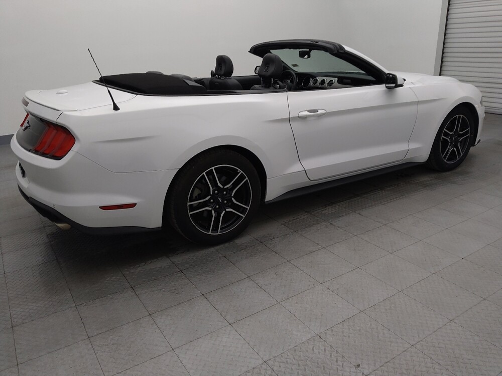 2018 Ford Mustang in Live Oak, TX 78233 - 18106827 10