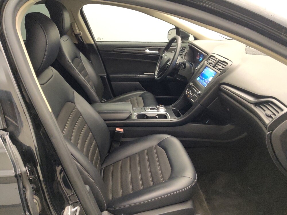 2018 Ford Fusion in Live Oak, TX 78233 - 18106830 21