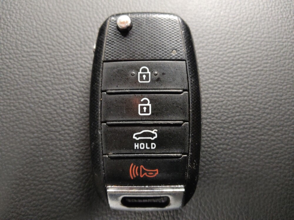 2020 Kia Optima in Houston, TX 77034 - 18106846 32