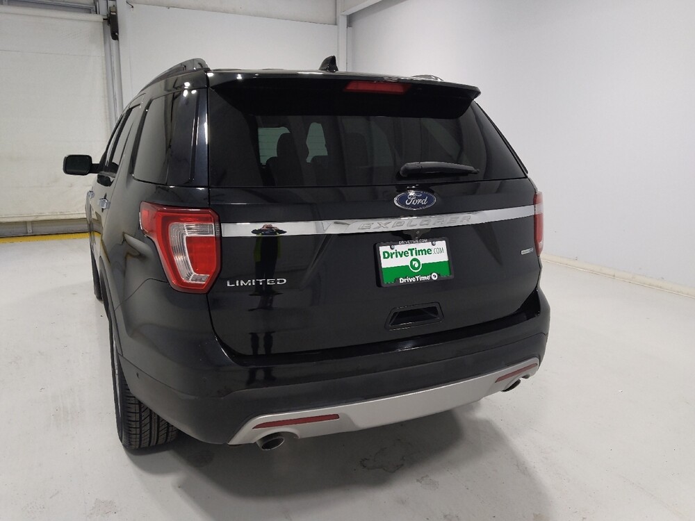 2017 Ford Explorer in Columbus, OH 43231 - 18106852 6
