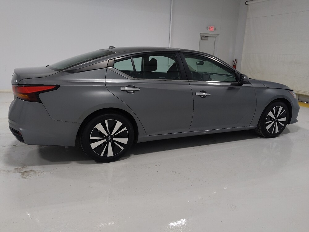 2022 Nissan Altima in Columbus, OH 43231 - 18106853 10