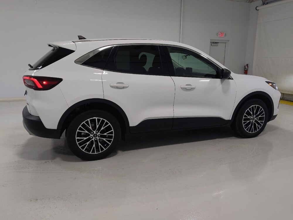 2023 Ford Escape in Columbus, OH 43231 - 18106857 10