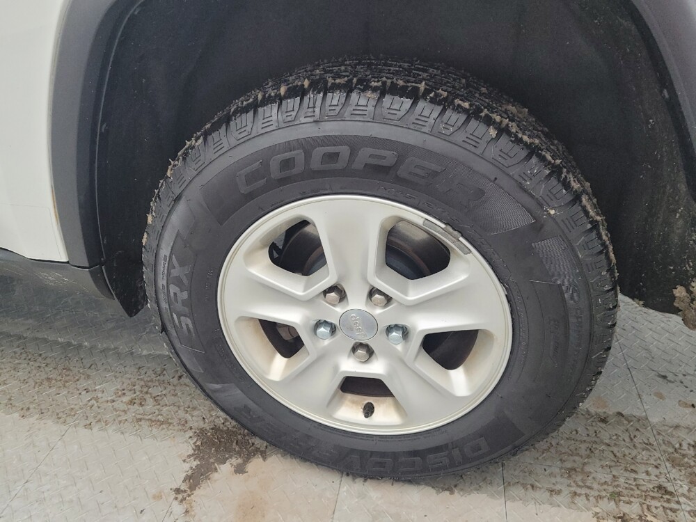 2016 Jeep Grand Cherokee in Fairfield, OH 45014 - 18106865 31