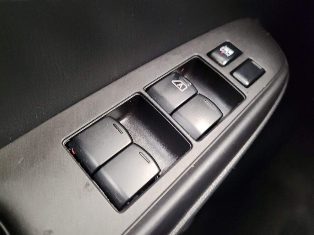 2018 Nissan Versa Note in Fairfield, OH 45014 - 18106866 27