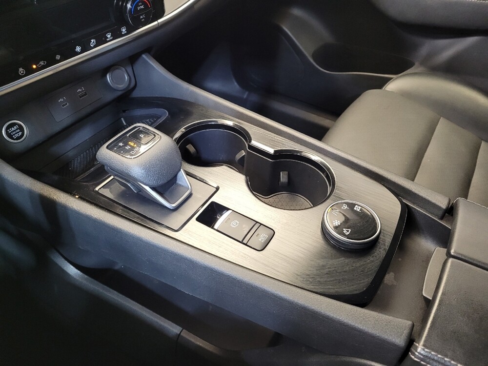 2021 Nissan Rogue in Fairfield, OH 45014 - 18106868 26