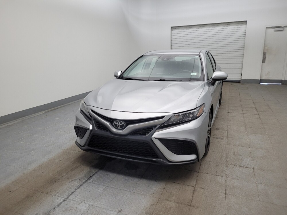 2021 Toyota Camry in Fairfield, OH 45014 - 18106870 15