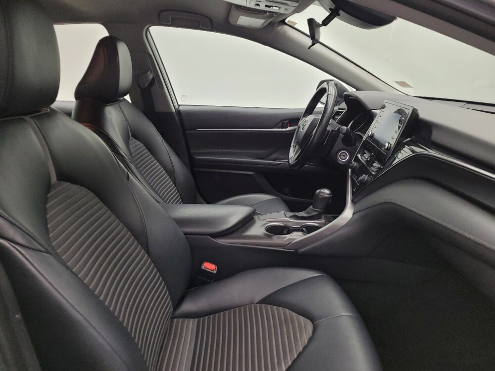 2021 Toyota Camry in Fairfield, OH 45014 - 18106870 21