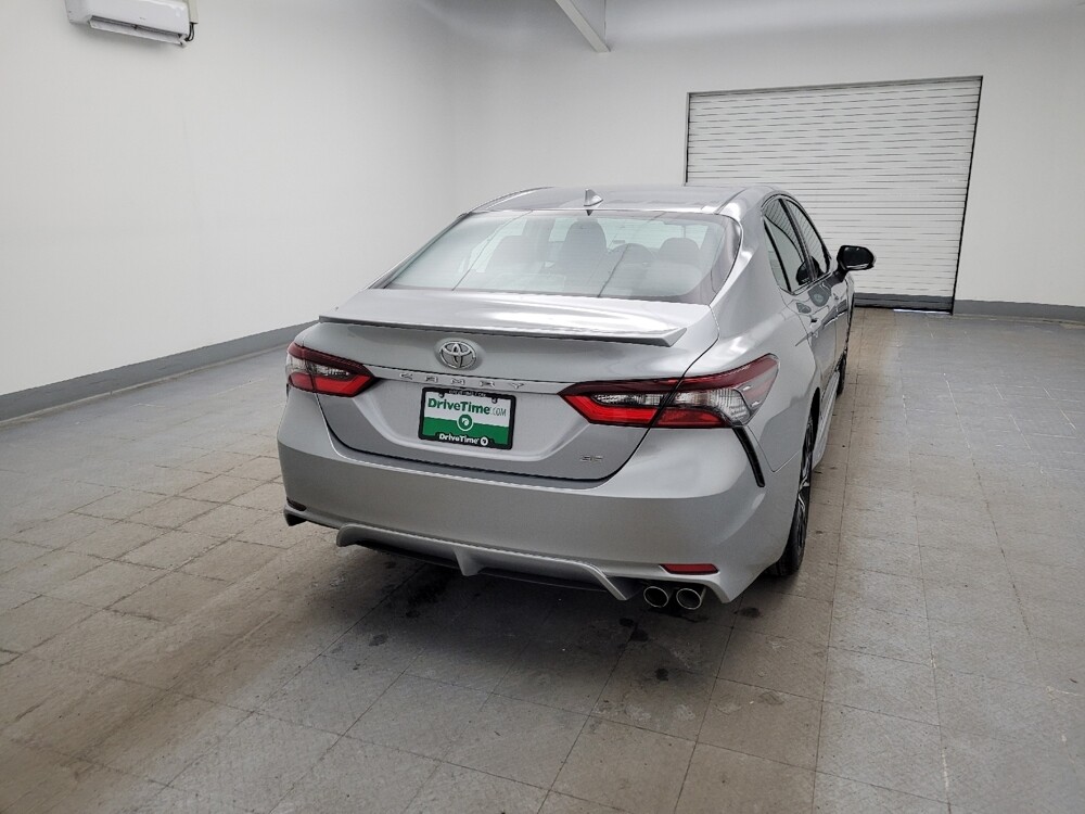 2021 Toyota Camry in Fairfield, OH 45014 - 18106870 7