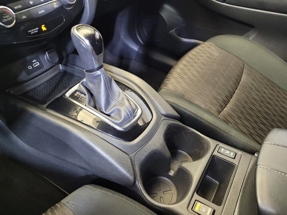 2018 Nissan Rogue in Columbus, OH 43228 - 18106871 26