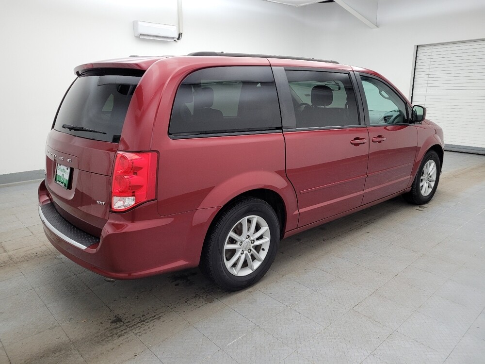 2015 Dodge Grand Caravan in Fairfield, OH 45014 - 18106873 10