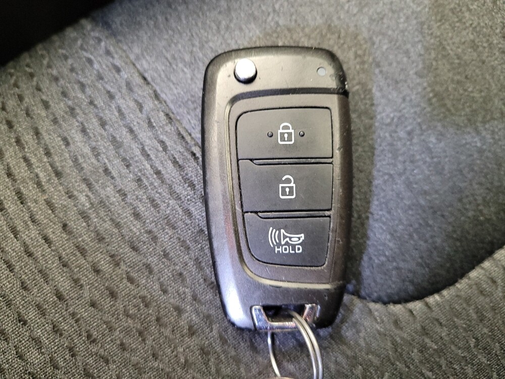 2023 Hyundai Santa Fe in Columbus, OH 43228 - 18106874 32