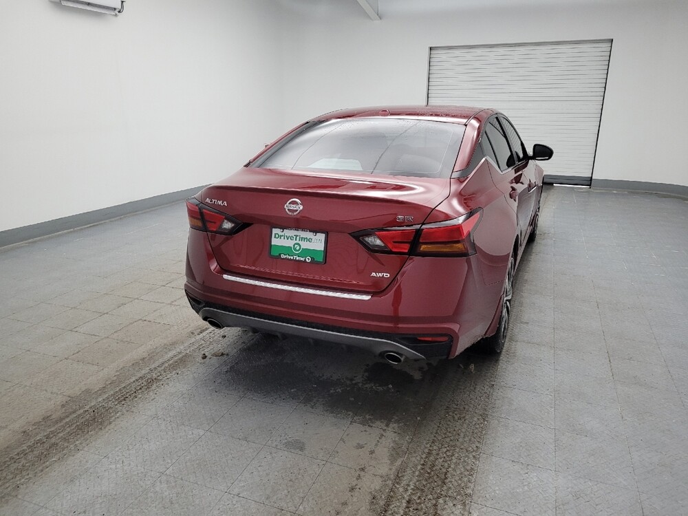 2019 Nissan Altima in Fairfield, OH 45014 - 18106875 7