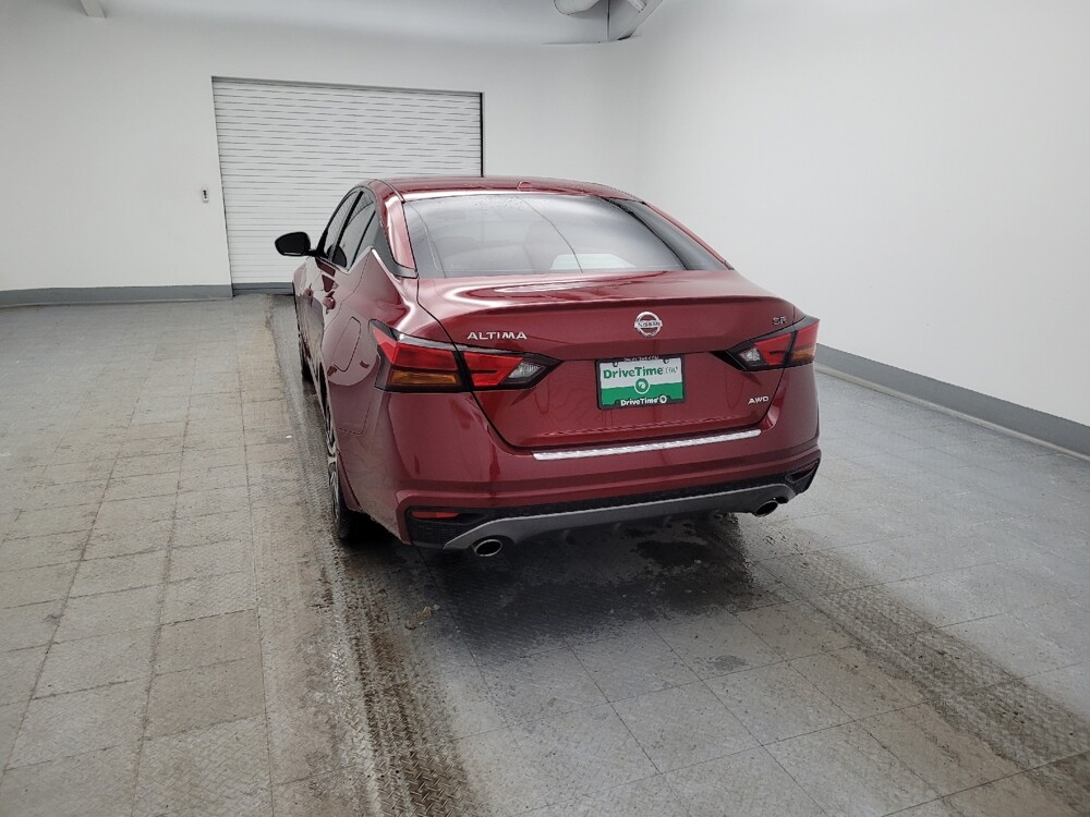 2019 Nissan Altima in Fairfield, OH 45014 - 18106875 6