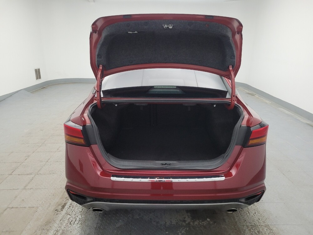 2019 Nissan Altima in Fairfield, OH 45014 - 18106875 29