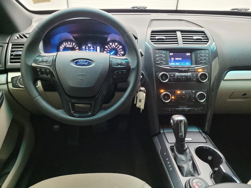 2018 Ford Explorer in Columbus, OH 43228 - 18106877 22