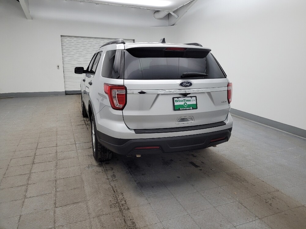2018 Ford Explorer in Columbus, OH 43228 - 18106877 6