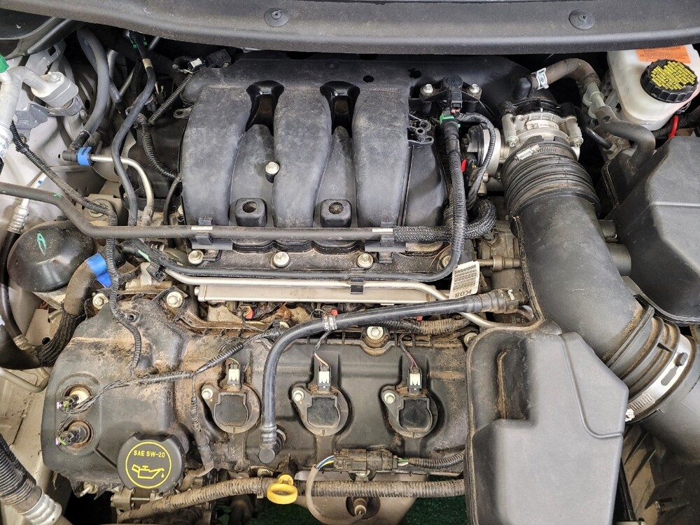 2018 Ford Explorer in Columbus, OH 43228 - 18106877 30