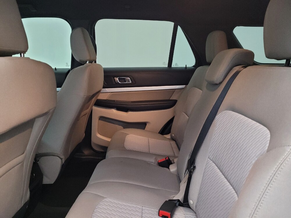 2018 Ford Explorer in Columbus, OH 43228 - 18106877 18