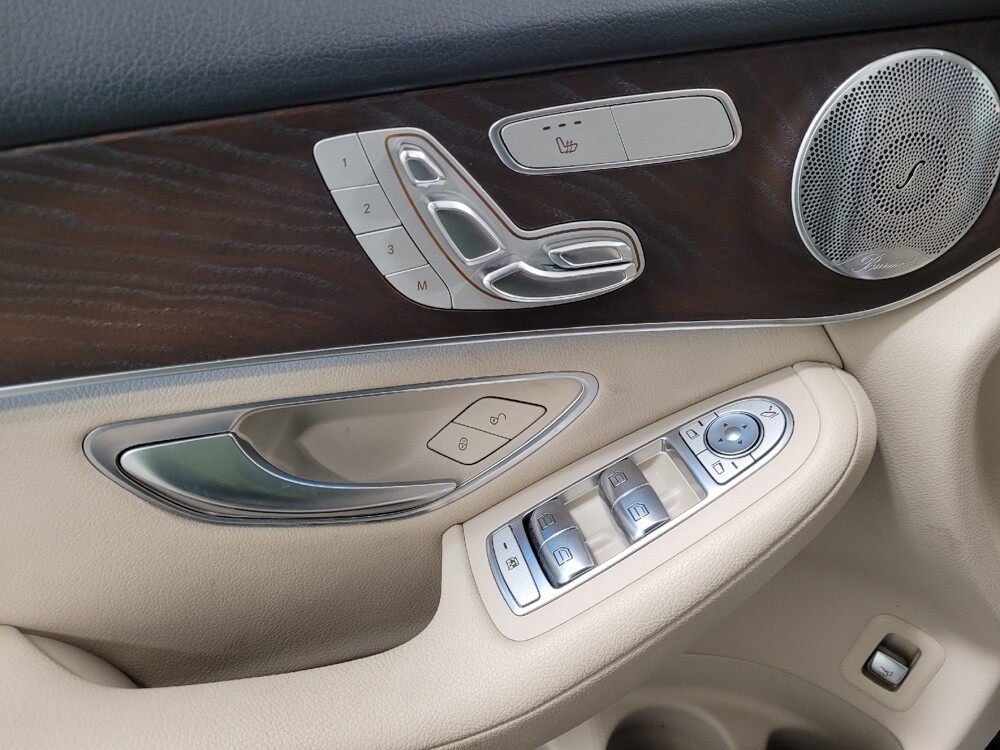 2019 Mercedes-Benz GLC 300 in Pittsburgh, PA 15236 - 18106887 27