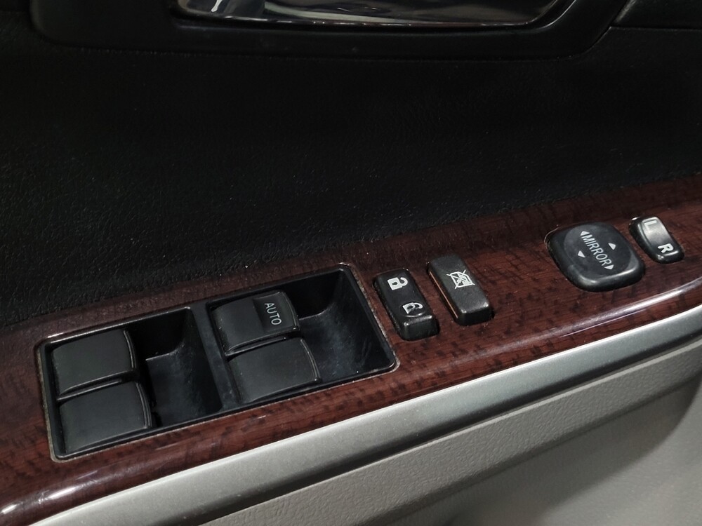 2014 Toyota Camry in Newport News, VA 23601 - 18106889 27