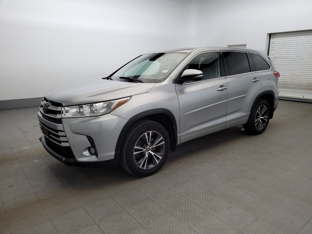 2018 Toyota Highlander in New Castle, DE 19720 - 18106893 2