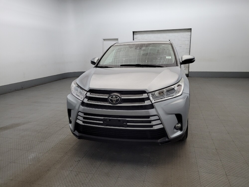 2018 Toyota Highlander in New Castle, DE 19720 - 18106893 15