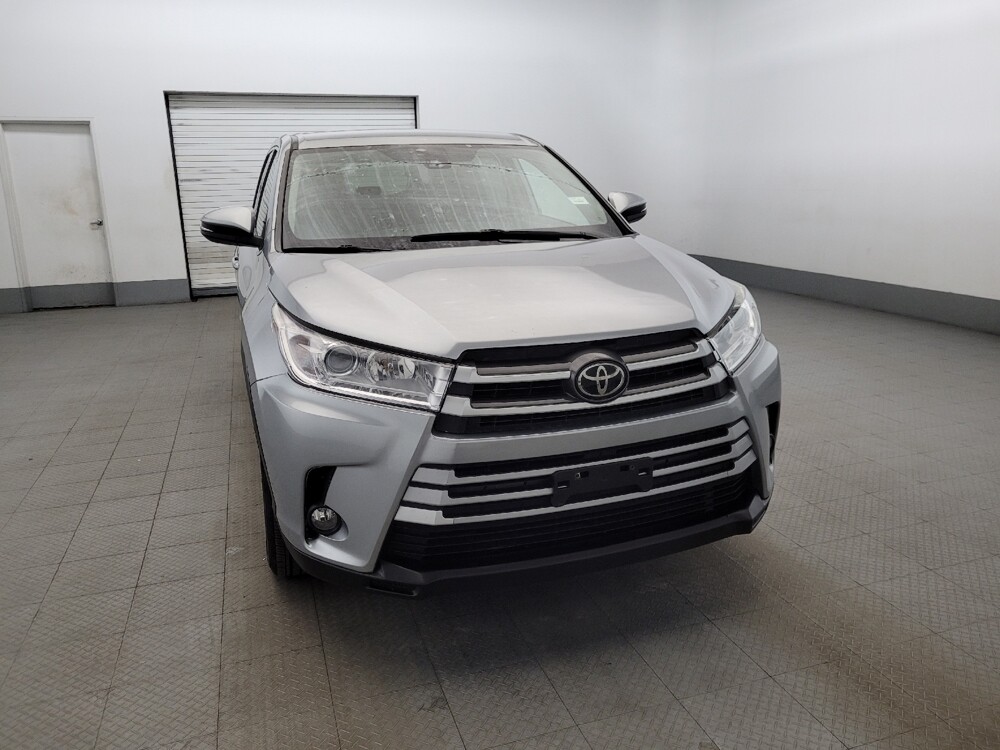 2018 Toyota Highlander in New Castle, DE 19720 - 18106893 14