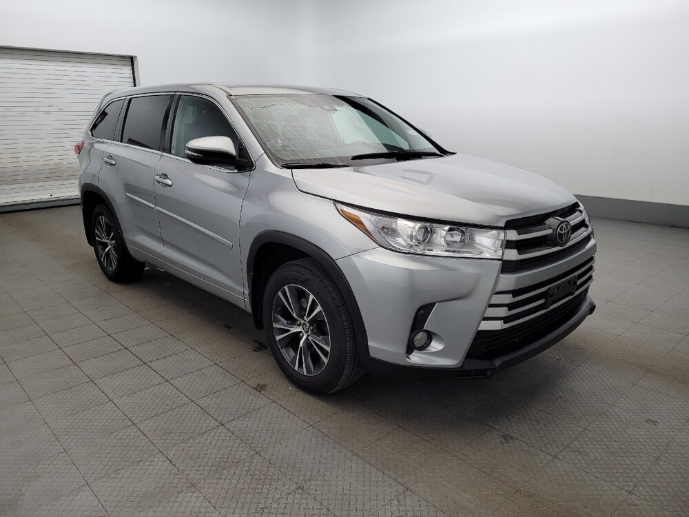 2018 Toyota Highlander in New Castle, DE 19720 - 18106893 13