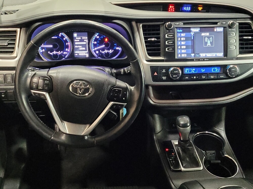 2018 Toyota Highlander in New Castle, DE 19720 - 18106893 22