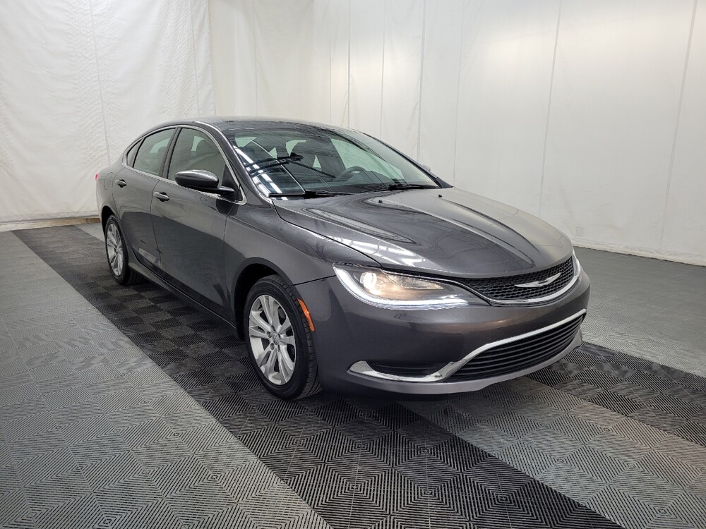 2016 Chrysler 200 in Pittsburgh, PA 15236 - 18106894 13
