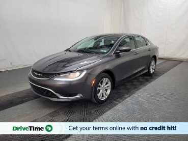 2016 Chrysler 200 in Pittsburgh, PA 15236