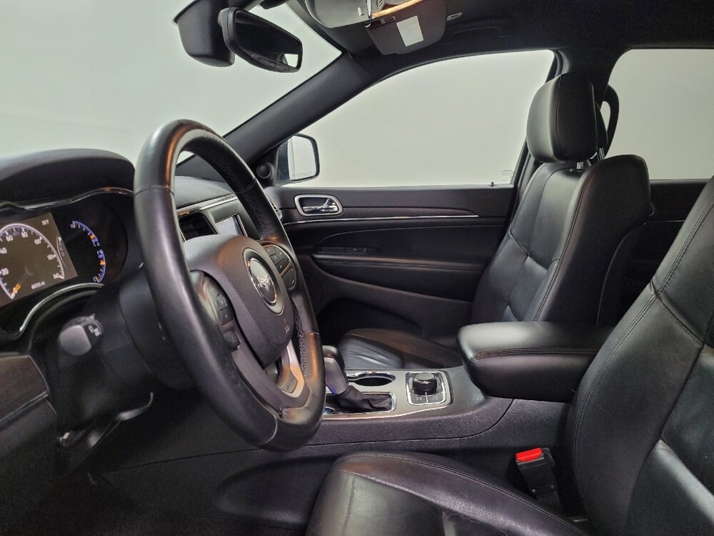 2018 Jeep Grand Cherokee in Pittsburgh, PA 15236 - 18106902 17