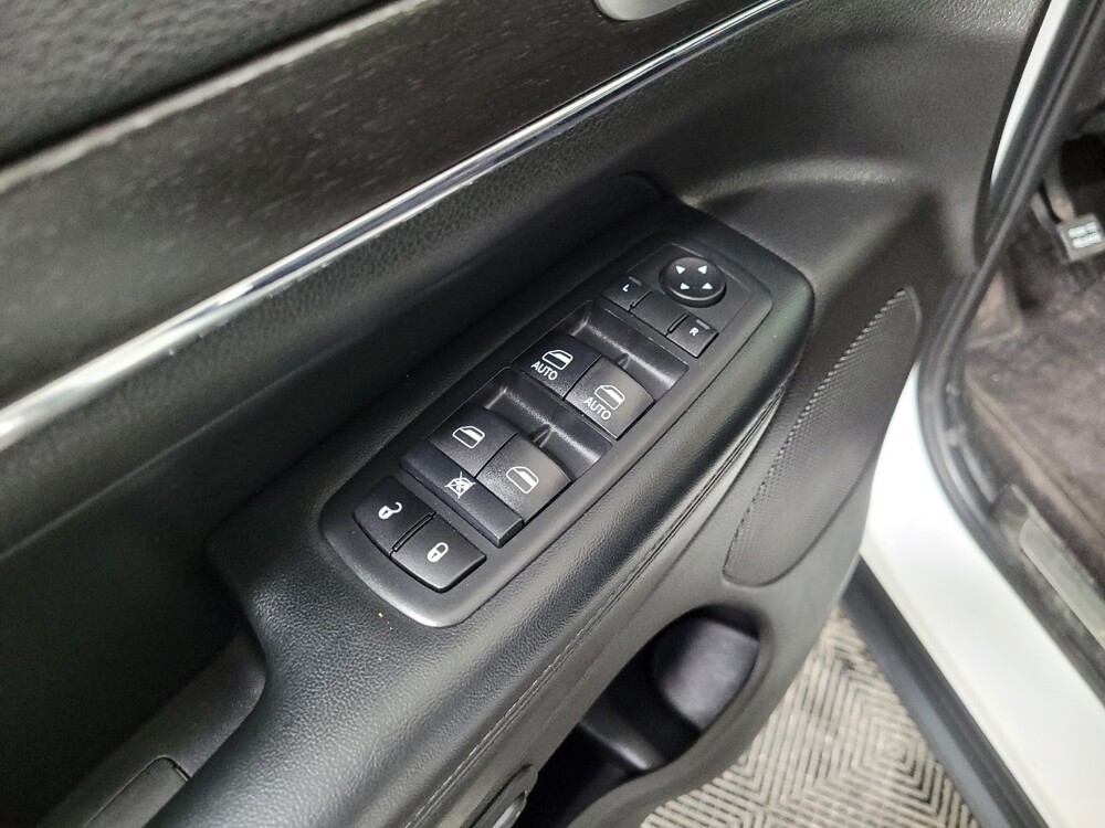 2018 Jeep Grand Cherokee in Pittsburgh, PA 15236 - 18106902 27