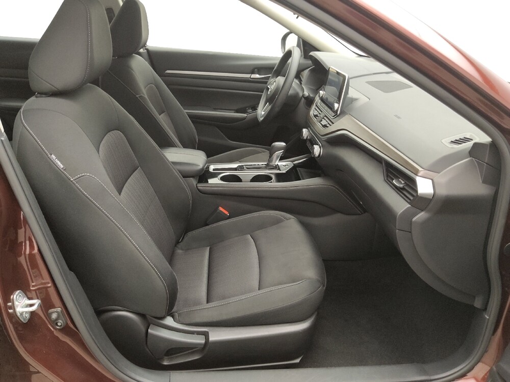 2023 Nissan Altima in Gladstone, MO 64118 - 18106906 21