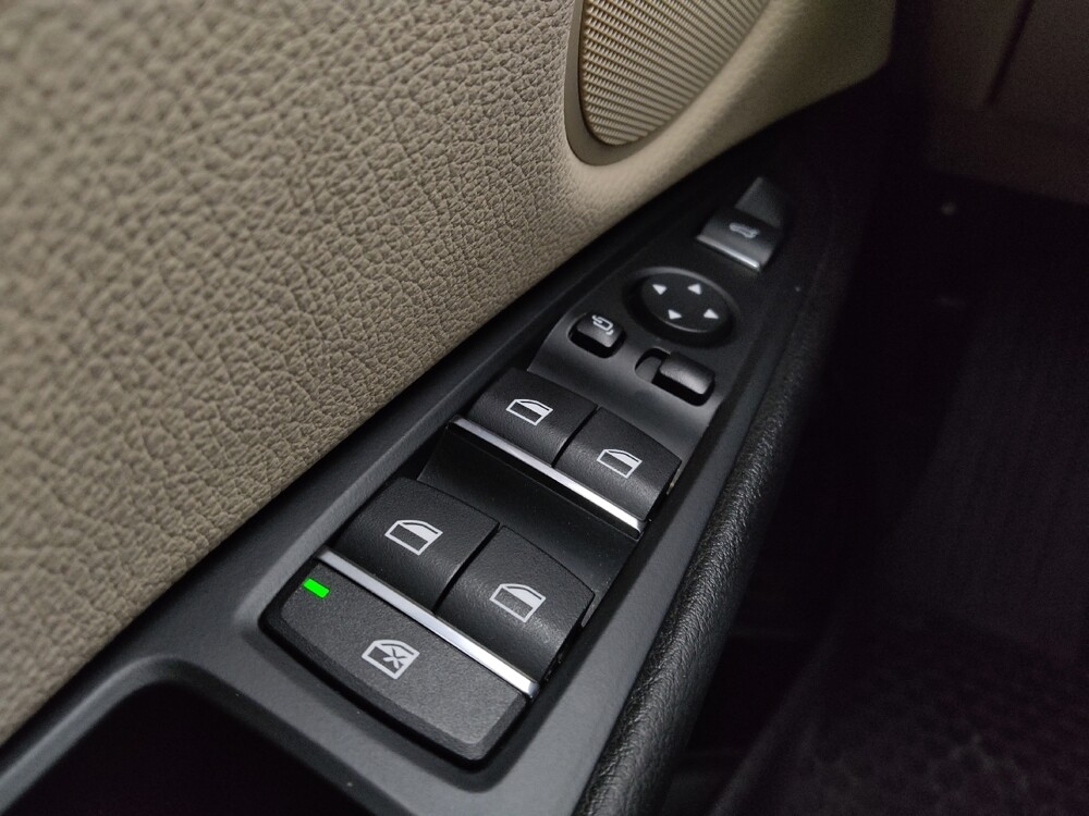 2017 BMW X5 in St. Louis, MO 63136 - 18106909 27