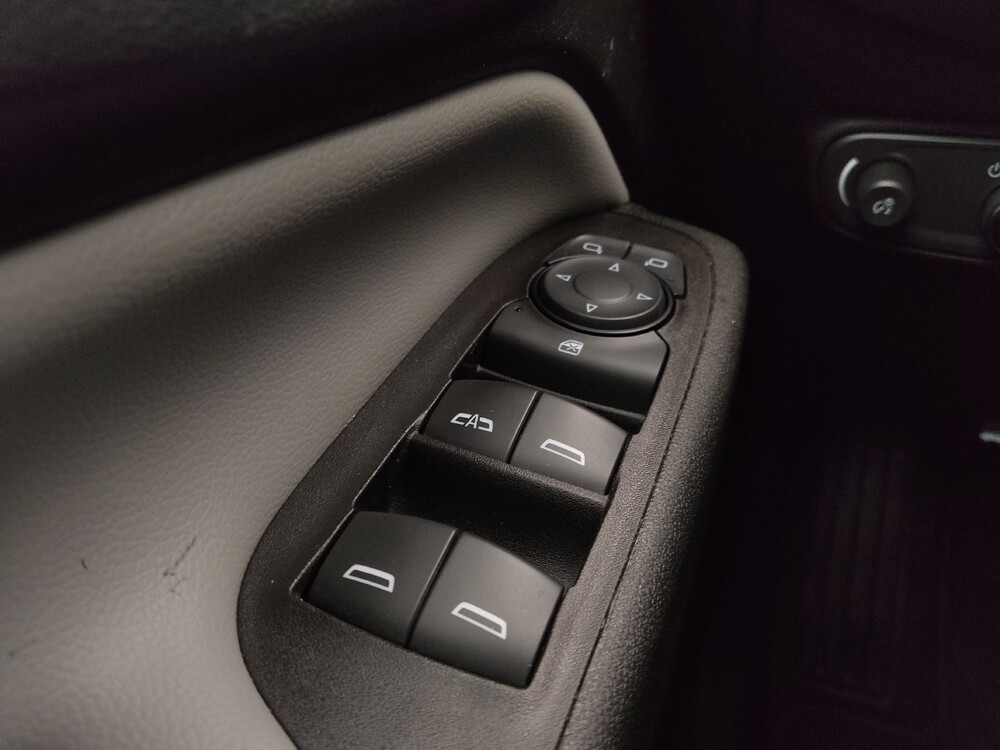 2022 Chevrolet Equinox in St. Louis, MO 63136 - 18106911 27