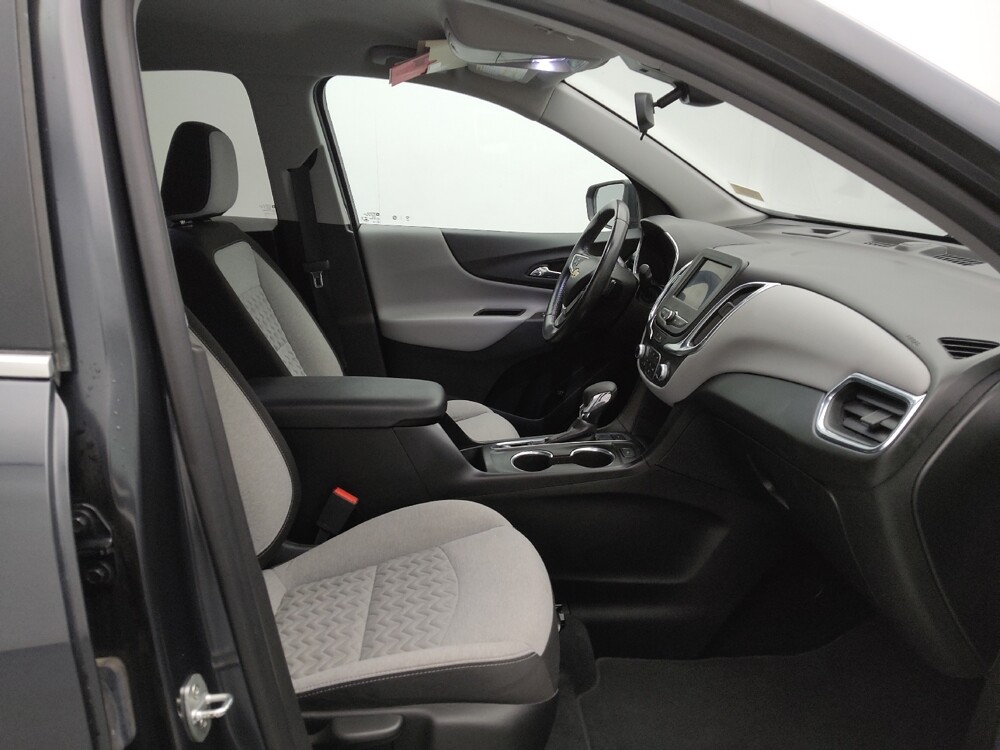 2022 Chevrolet Equinox in St. Louis, MO 63136 - 18106911 21