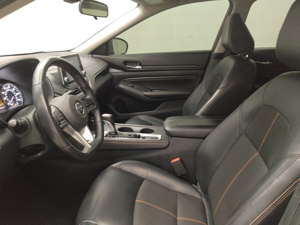 2020 Nissan Altima in Lombard, IL 60148 - 18106915 17