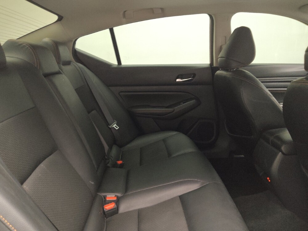 2020 Nissan Altima in Lombard, IL 60148 - 18106915 19