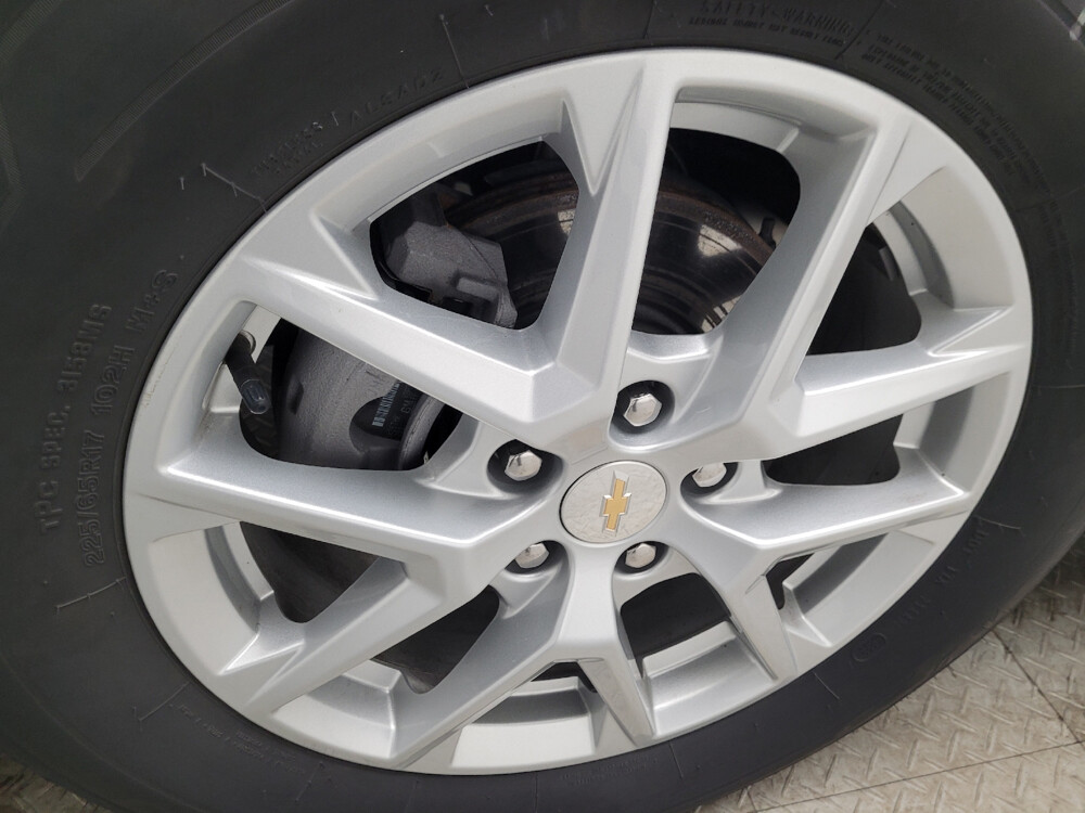 2023 Chevrolet Equinox in St. Louis, MO 63136 - 18106927 31