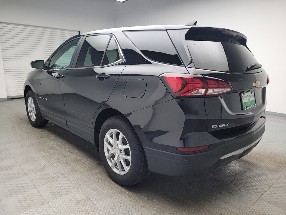 2023 Chevrolet Equinox in St. Louis, MO 63136 - 18106927 5